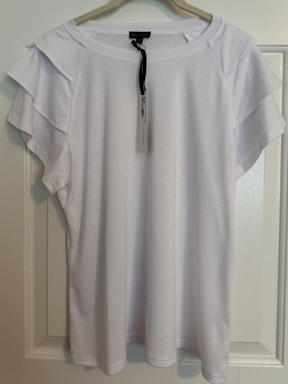 Coco + Carmen White Ruffle Sleeve Short-Sleeve Tee